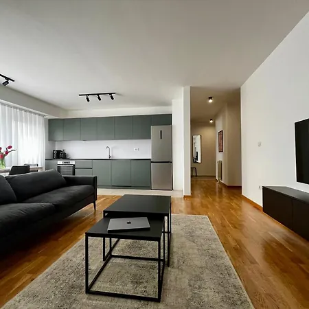 Modern 2-bedroom With Mountain View Skopje